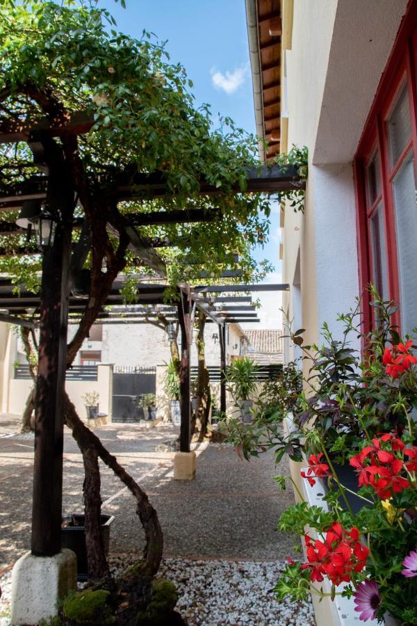 Hotel & Gastronomie - La Table De L'Europe Villeréal Eksteriør bilde
