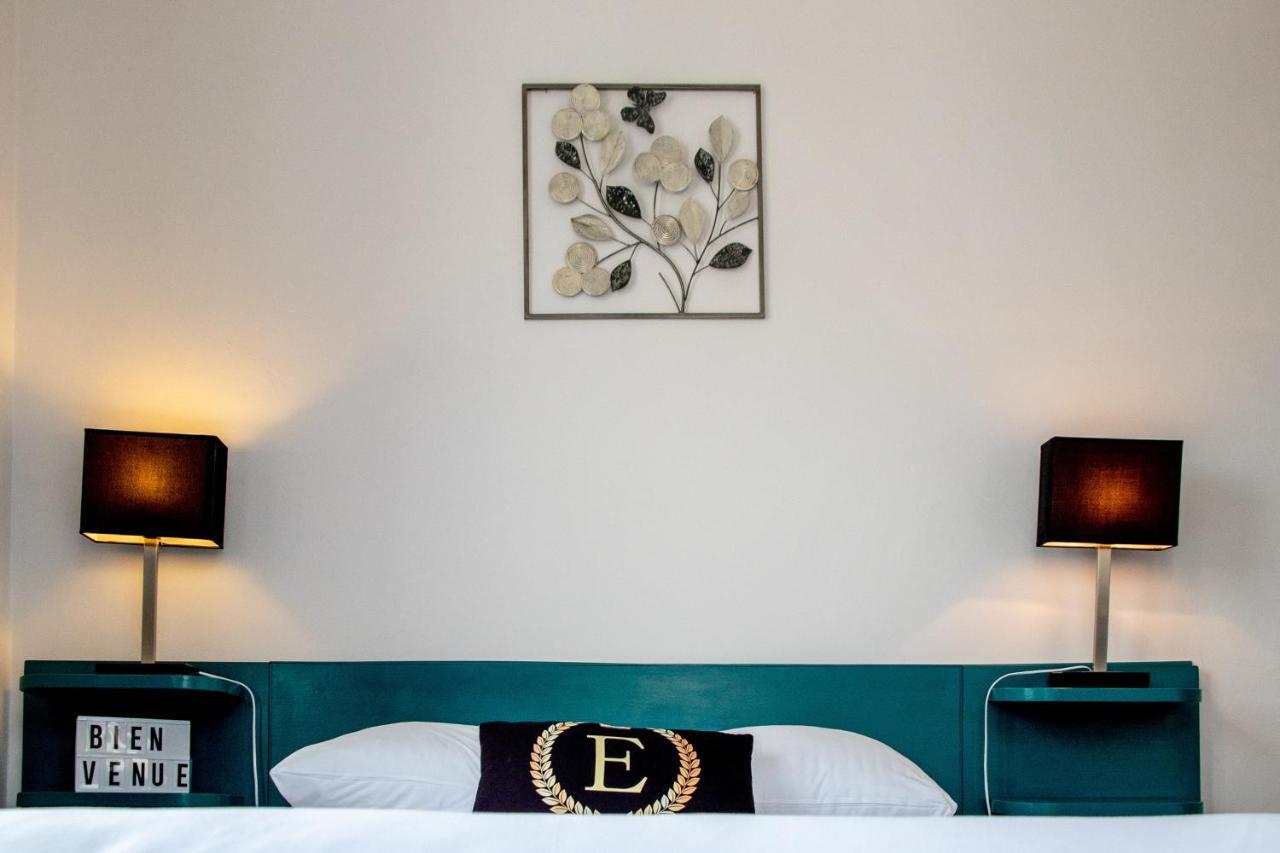 Hotel & Gastronomie - La Table De L'Europe Villeréal Eksteriør bilde