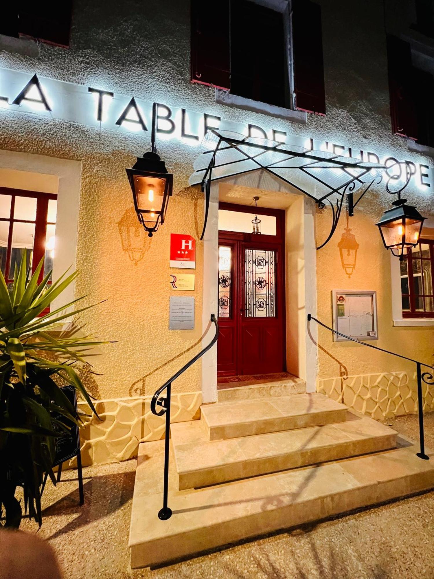 Hotel & Gastronomie - La Table De L'Europe Villeréal Eksteriør bilde